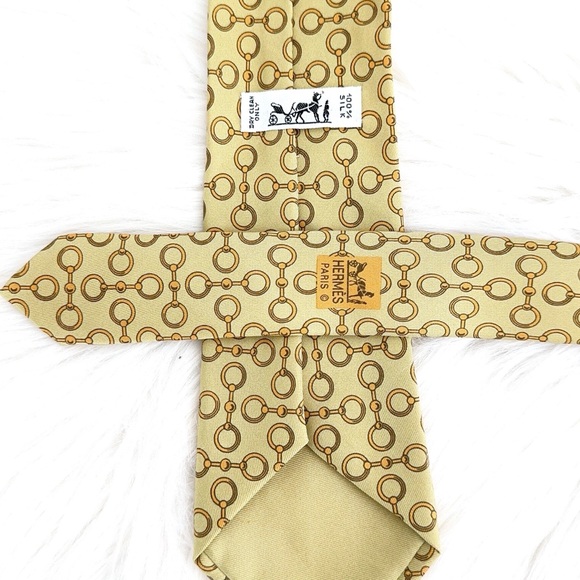 Authentic Hermes Necktie Patterned and made in France - Picture 4 of 10